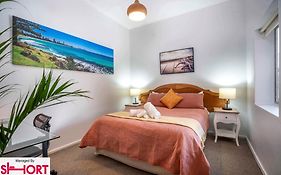 One Bedroom Apartment On Summer - No 3 Near Cbd